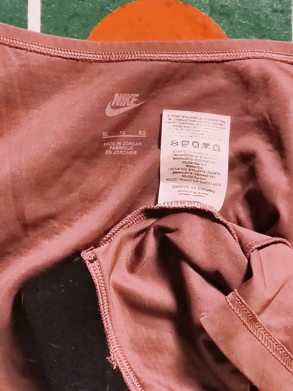 Nike Swoosh Logo Band Crop Top Women's XL Mauve Black Short Sleeve